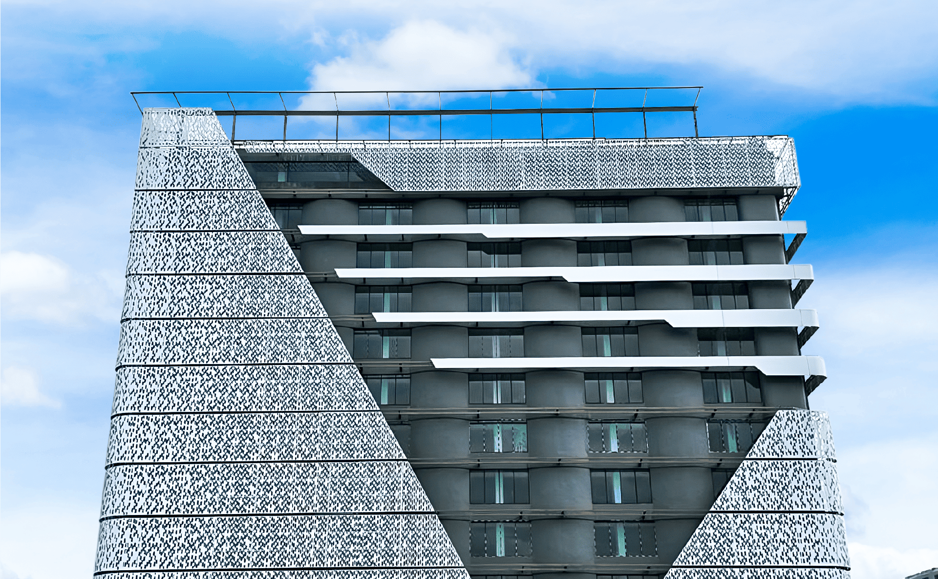งานห่อหุ้มตัวอาคาร (Building Cladding)